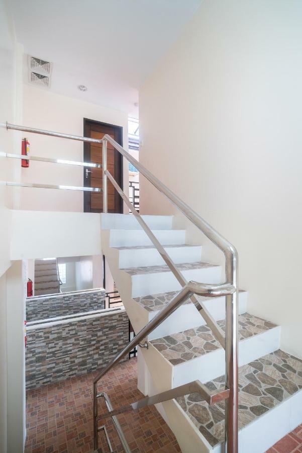 Oyo 199 Solange Apartelle Davao Exterior foto