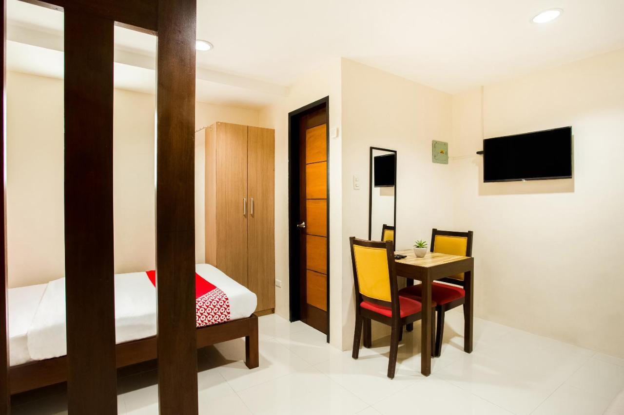 Oyo 199 Solange Apartelle Davao Exterior foto
